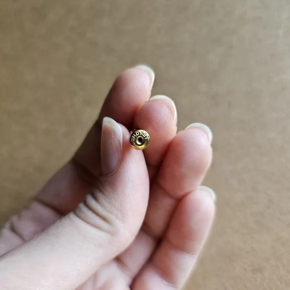 🌹 Monet vintage gold tone elegant rose stick pin - Picture 3 of 4